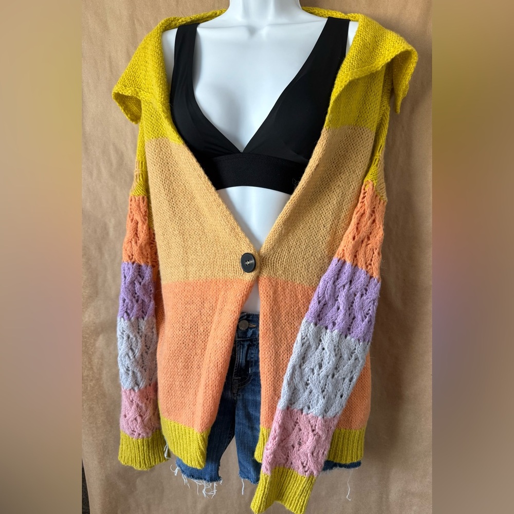 Storia multicolor oversized button front sweater lightweight medium